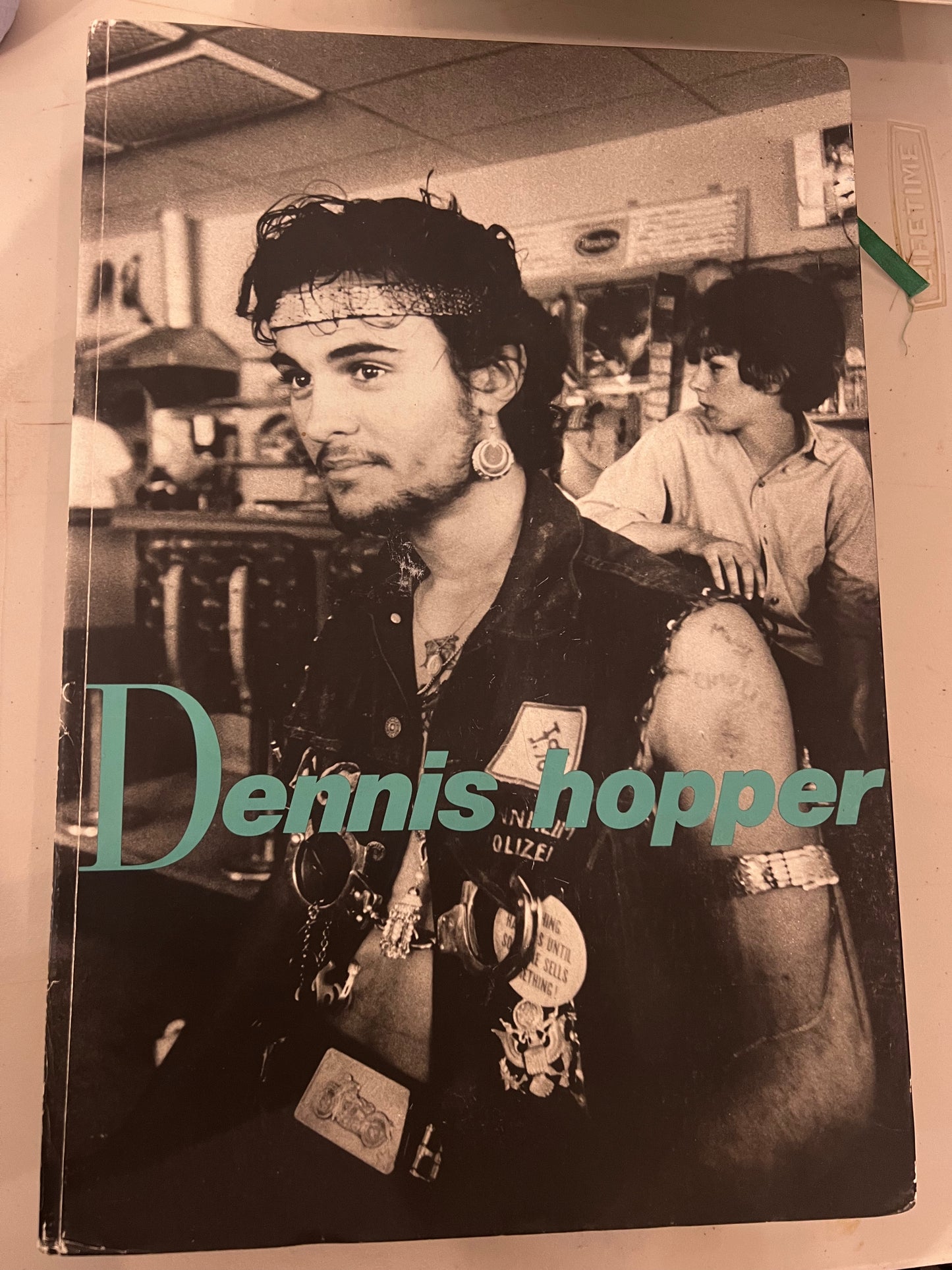 DENNIS HOPPER. FOTOGRAFIEN VON 1961 BIS 1967. PHOTOGRAPHS FROM 1961 TO 1967.